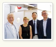 （左から）米国猫臨床家協会前会長リトル先生、日本ヒルズ・コルゲート石川先生、WSAVA前会長カーペンシュタイン先生（2016.7.30）